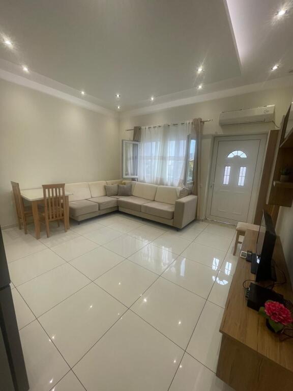 Villa in affitto 2+1 a Jordan Misja (ID BV298) Tirana