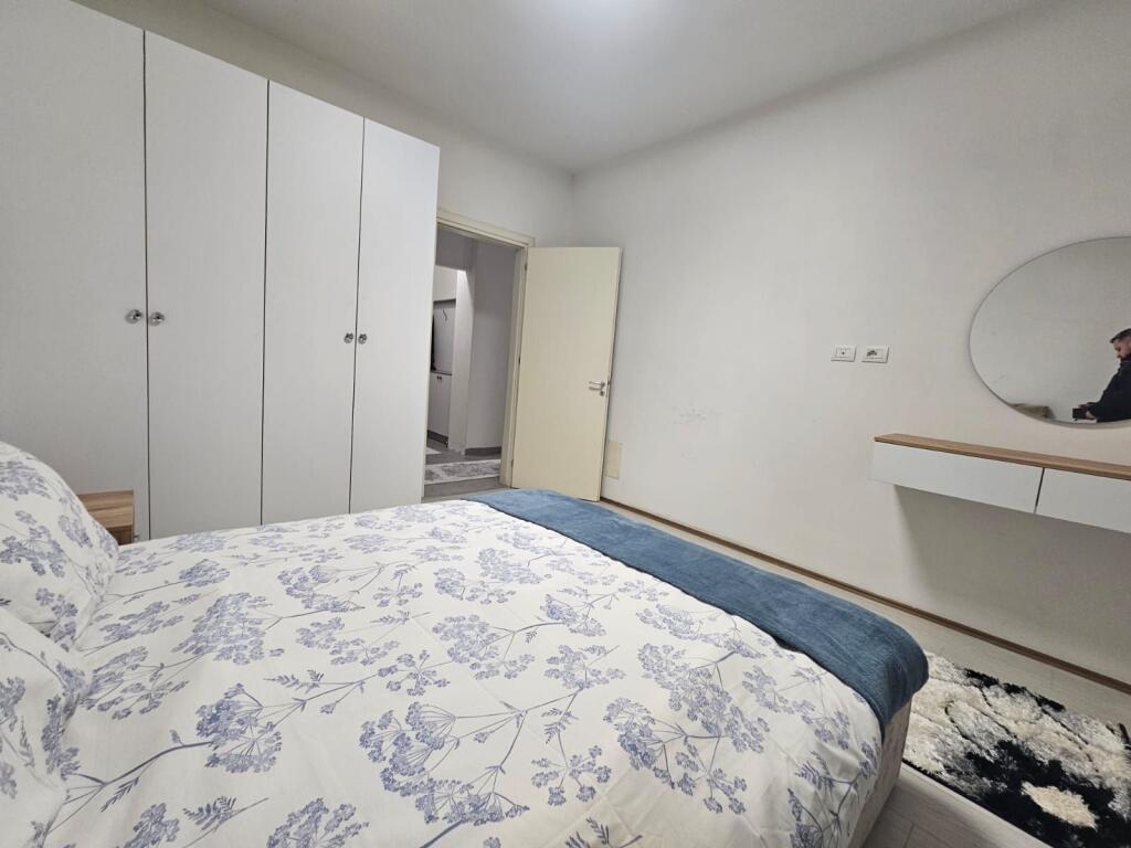 Qera Apartament 1+1 me post parkimi  Green City Unaza e Re