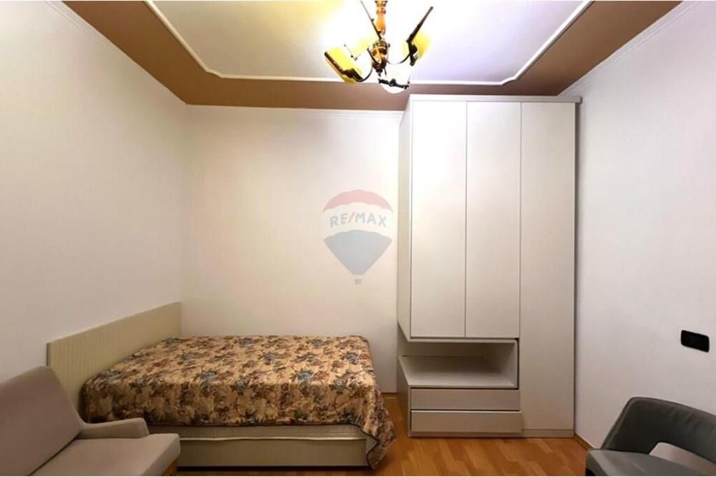 Apartment 2+1 for rent Elbasan Street ID: 530181090-94