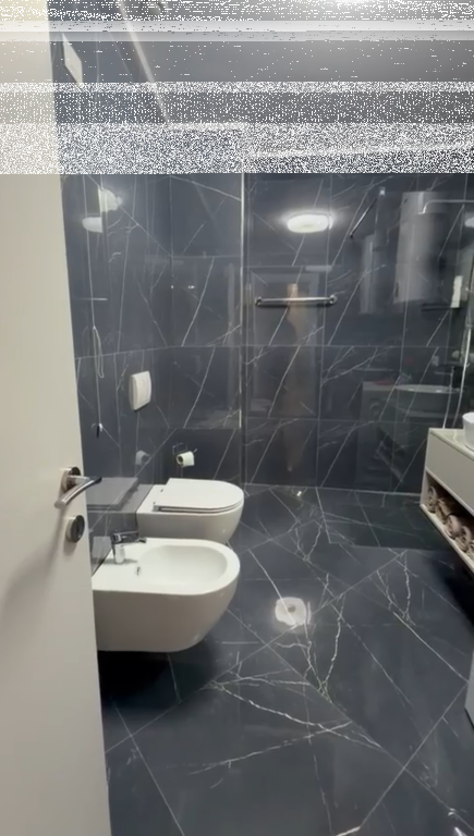 Jepet me qera 2+1+Post Parkim Lake view