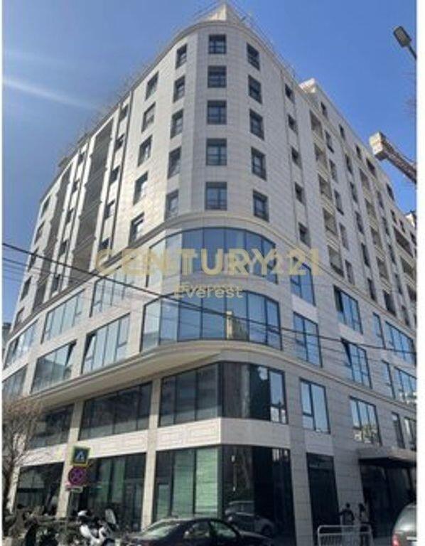 BLV. ZOGU I PARE, JAPIM APARTAMENT 1+1 PER QIRA! 900 € /Muaj Sip. Totale  70m2