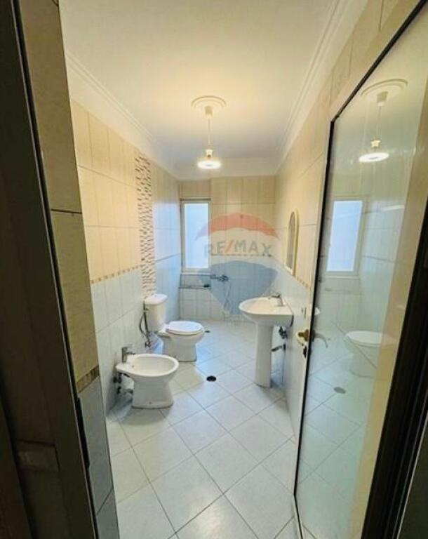 📍Shitet Apartament 2+1 Misto Mame