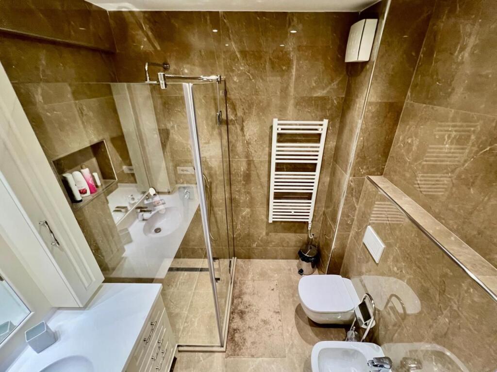 🏠 Jepet me qira apartament 2+1