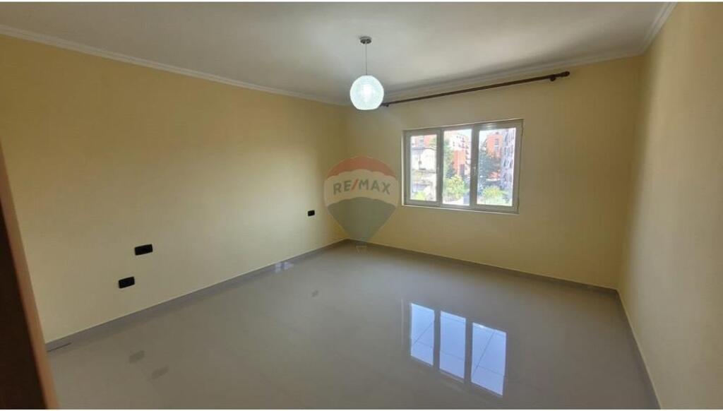 Apartament 2+1 me qira prane Brrylit