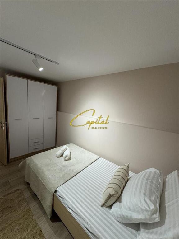 APARTAMENT ME QIRA 2+1 ISH TREGU ELEKTRIK 70.000 LEKE