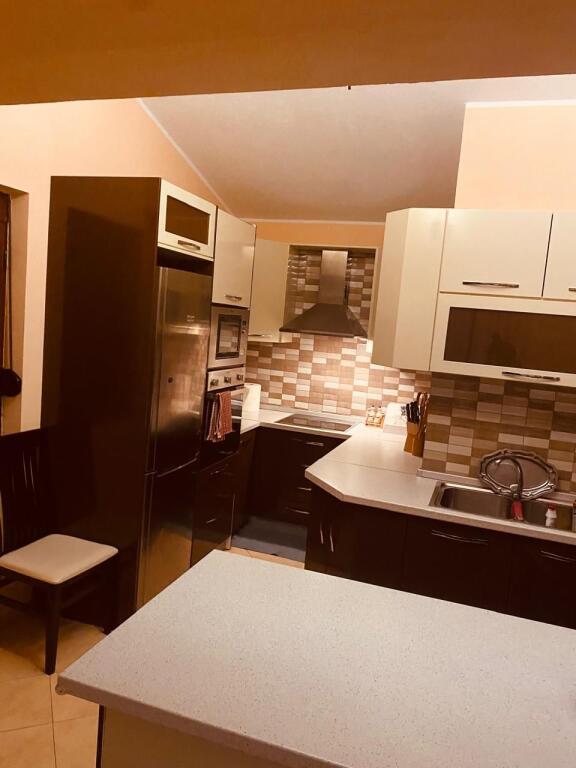 Casa Privata in Vendita a Shkallnur