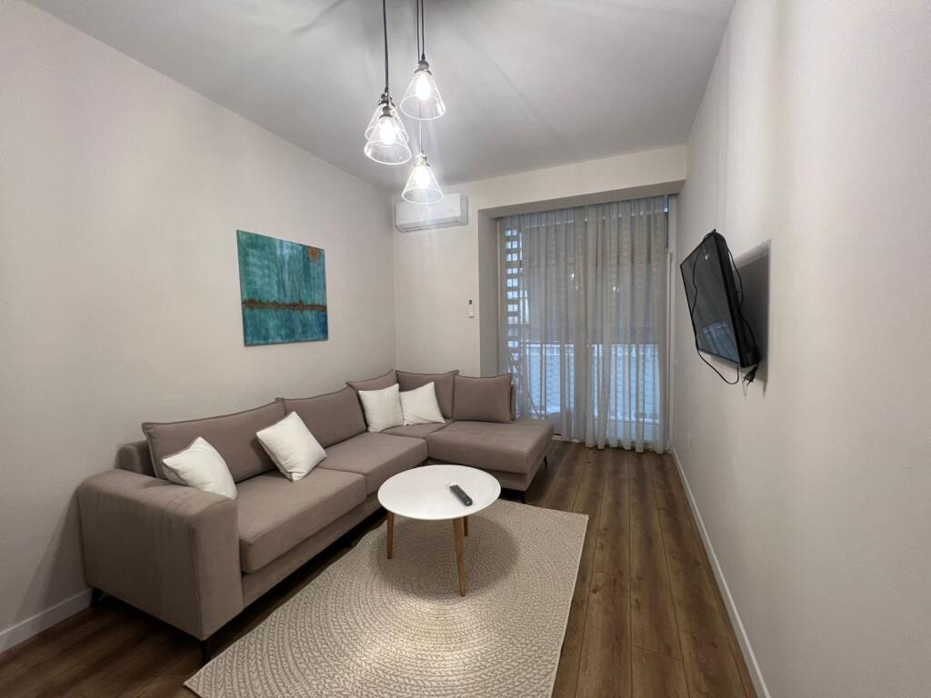 Apartament me qira te Kika 2