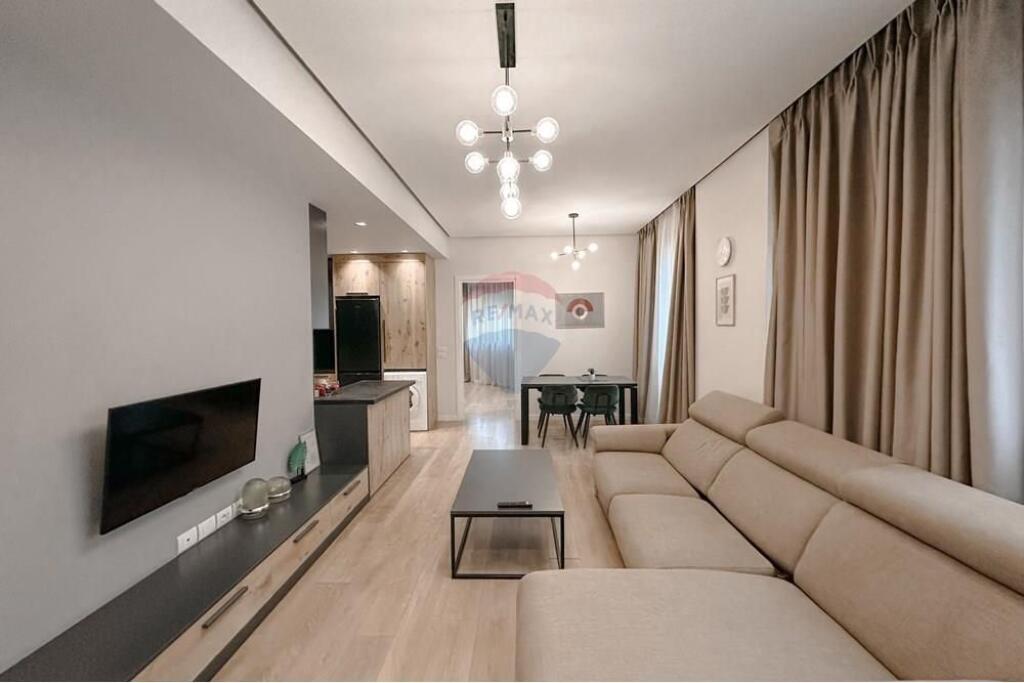 Tre apartamente 1+1 per shitje ne Qender