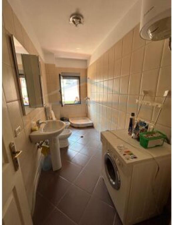 Rent, Apartment 2+1+2, Fresk, Tirane.