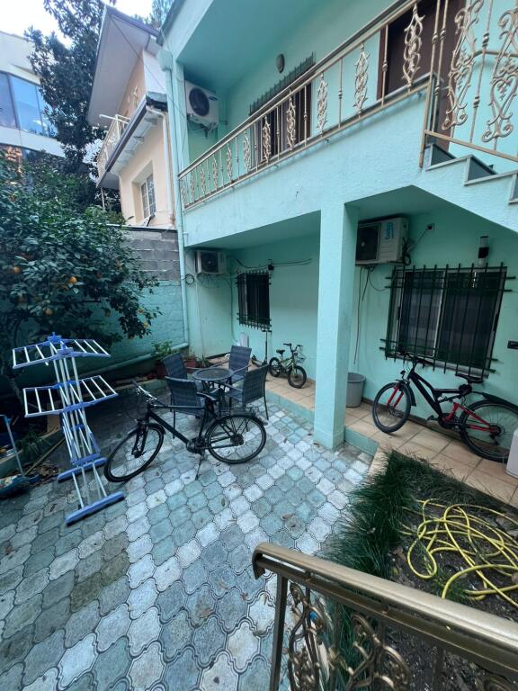 Villa floor for rent on Kavaja Street, near Garden Building!