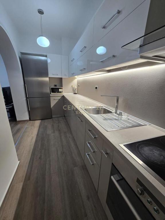 Apartment 1+1 for rent in Pazari i Ri, Tirana.