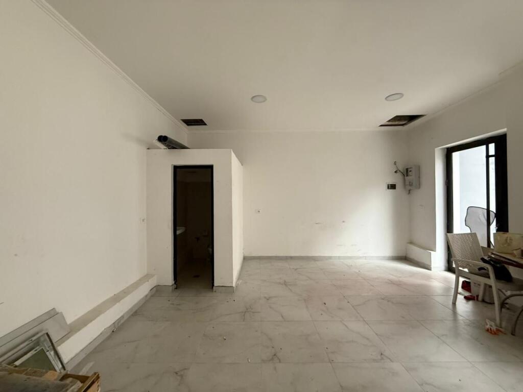 QERA, AMBIENT BIZNESI, KINOSTUDIO, TIRANE ID: 530581010-1