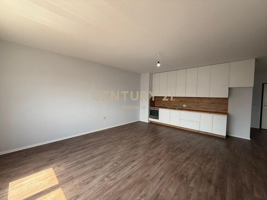 JEPET ME QIRA APARTAMENT 2+1 TE RRETHI I SAUKUT, TIRANE