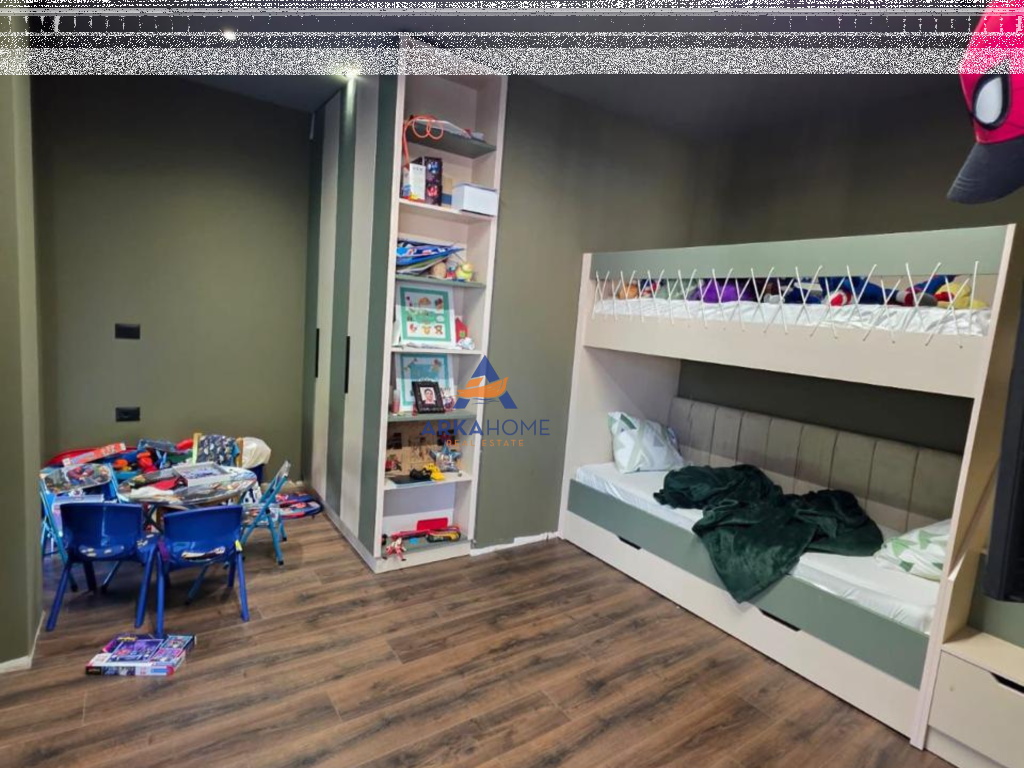 SHITET PENTHOUSE LUKSOZ 2+1 "ALI DEM, ISH-TREGU ELEKTRIK" 500.000 EURO