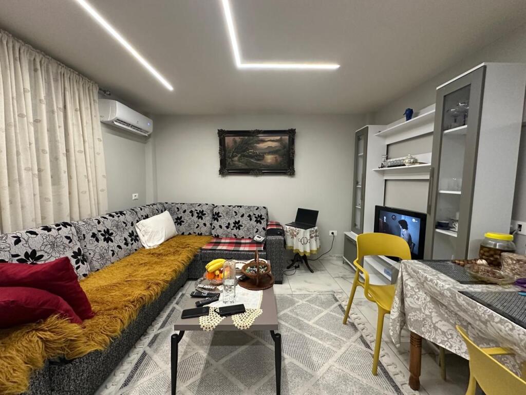 Private House 1+1 for Rent Near the Red School