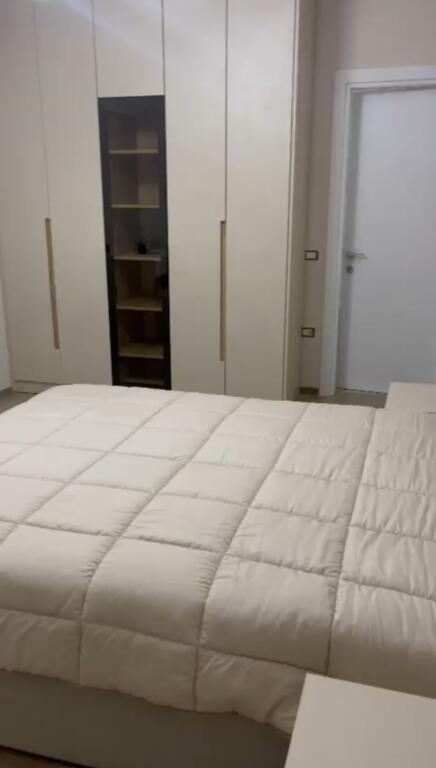 Qira Apartament 2+1+post parkimi tek Oasis Residence Unaza e Re Astiri