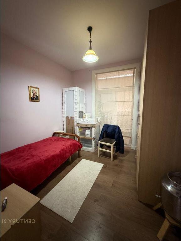 Shitet apartament 2+1 mbrapa Globe!