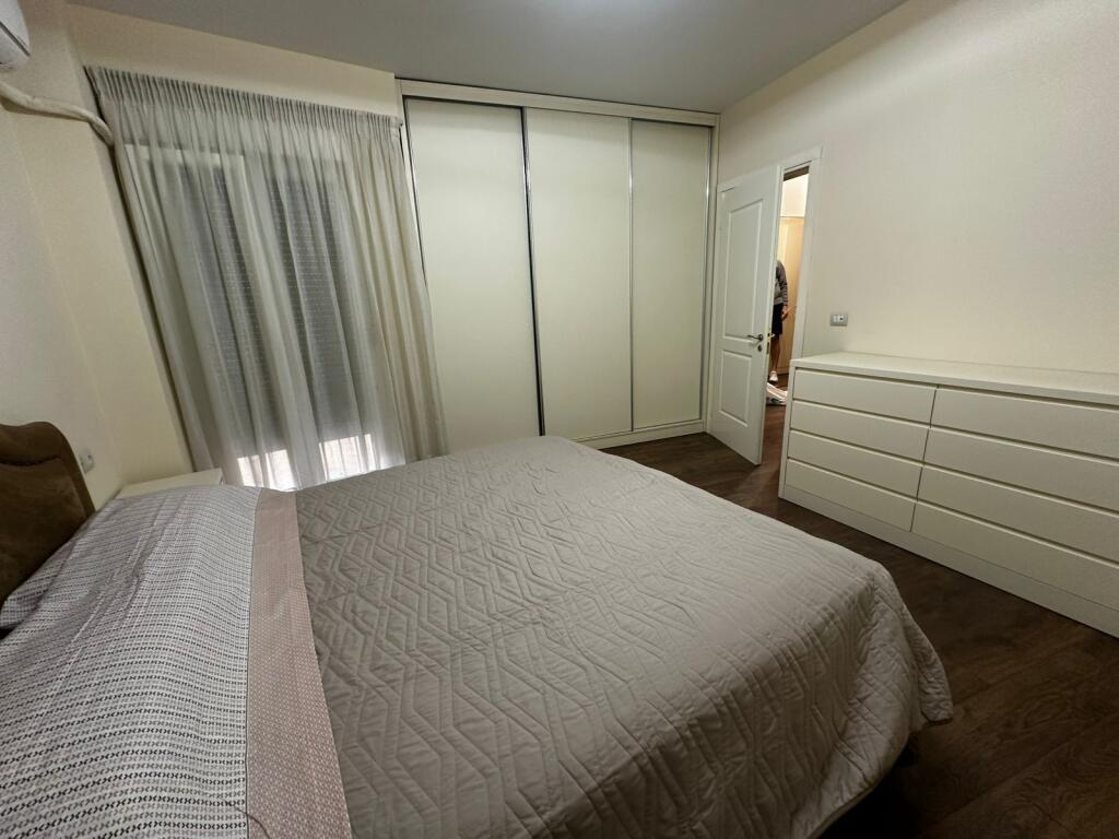 Apartament me qira tek Myslym Shyri.