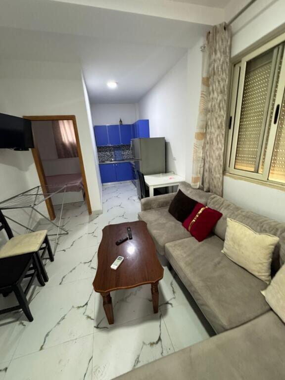 Apartament 1+1 me qira tek spitali amerikan 3