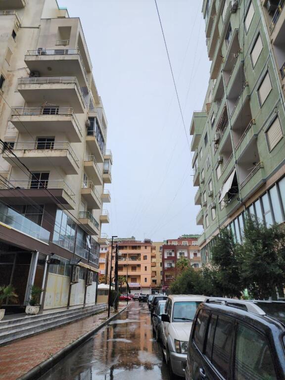 Business premises for sale in neighborhood 13 in Plazh