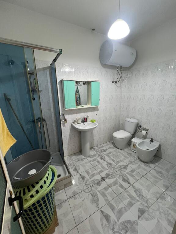 Villa floor for rent on Kavaja Street, near Garden Building!