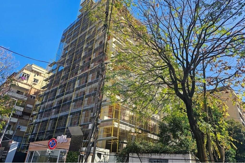 Shitet Apartament 1+1 te Ministria e Jashtme