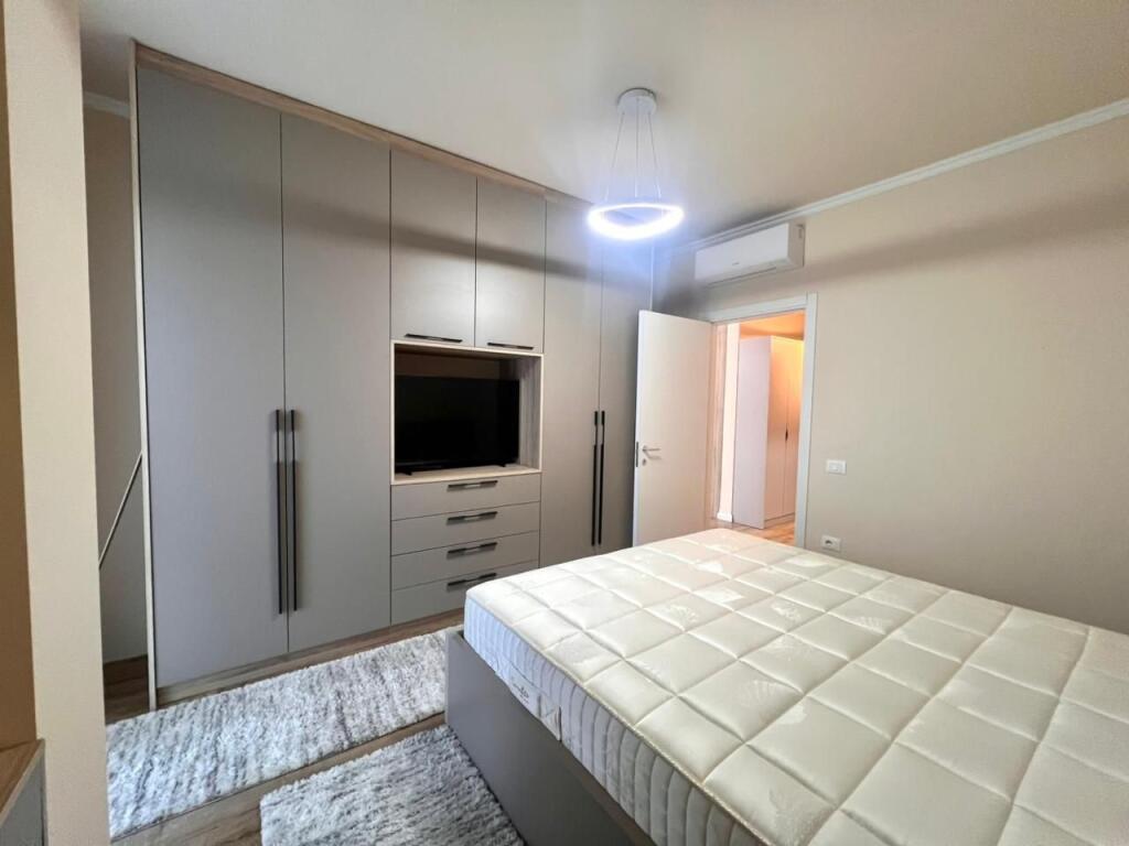 🏡 H. e Pare me Qera 1+1 + 1 Post Parkimi - (📍Liqeni i Thate) || I Sapo Mobiluar - k3 | Pllt v 2025