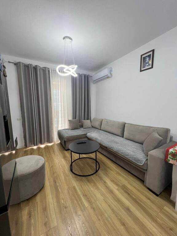 🏡 Jepet me Qira Apartament 1+1
