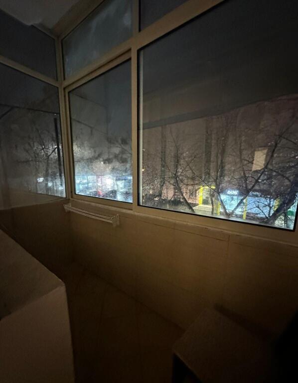 Prane Qendres Shitet Apartament 1+1 (i konvertueshem ne 2+1)