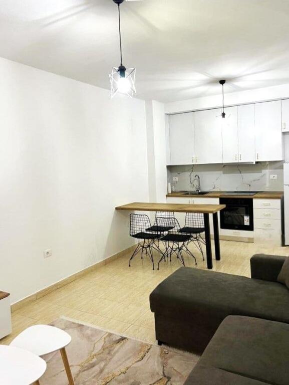 Apartament Me Qera 2+1 Tek Kodra E Diellit (ID B2201671) Tirane