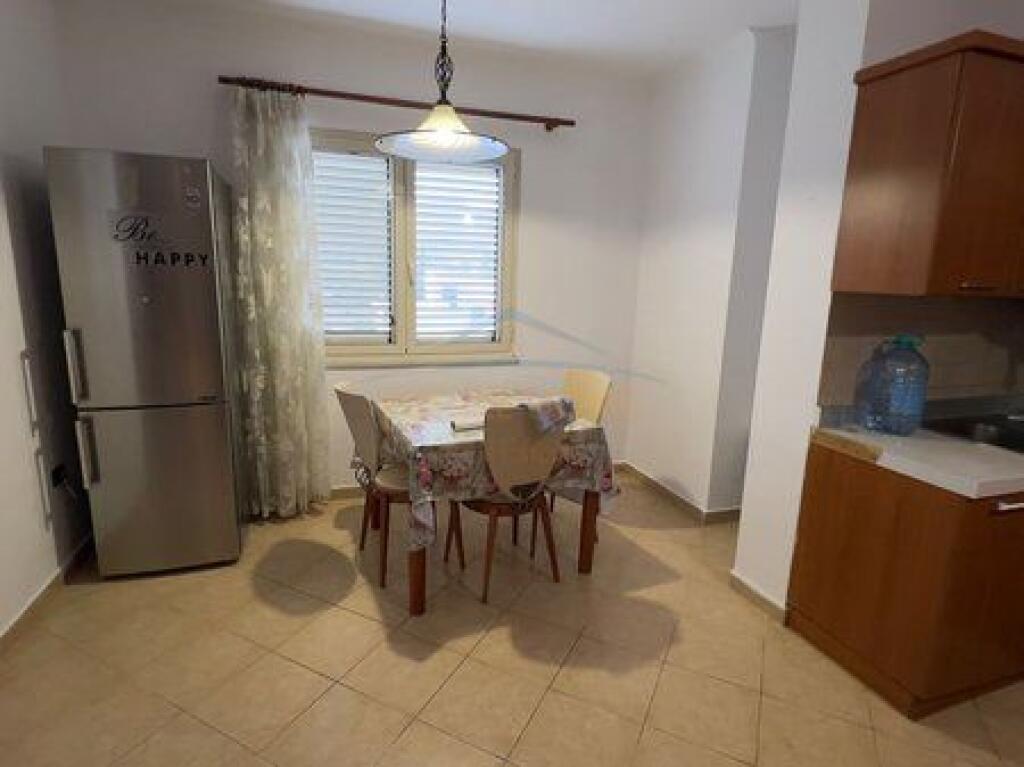 Qera, Apartament 2+1 , Liqeni Artificial, Tiranë.