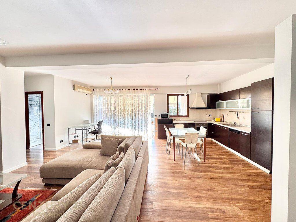 Apartament 2+1+2 per qira tek Stadiumi Air Albania