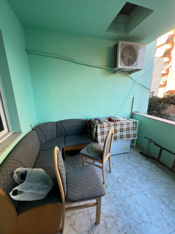 Villa floor for rent on Kavaja Street, near Garden Building!