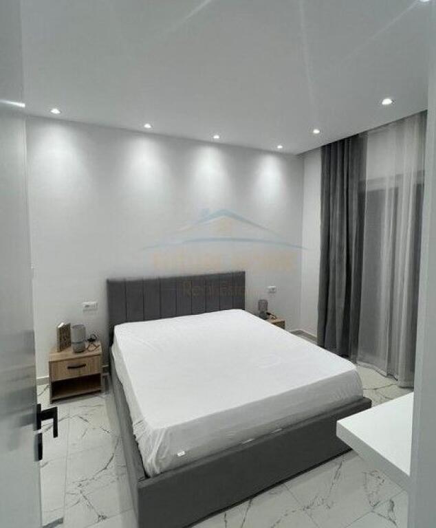 Qera, Apartament 1+1 , Zogu i Zi, Tirane.