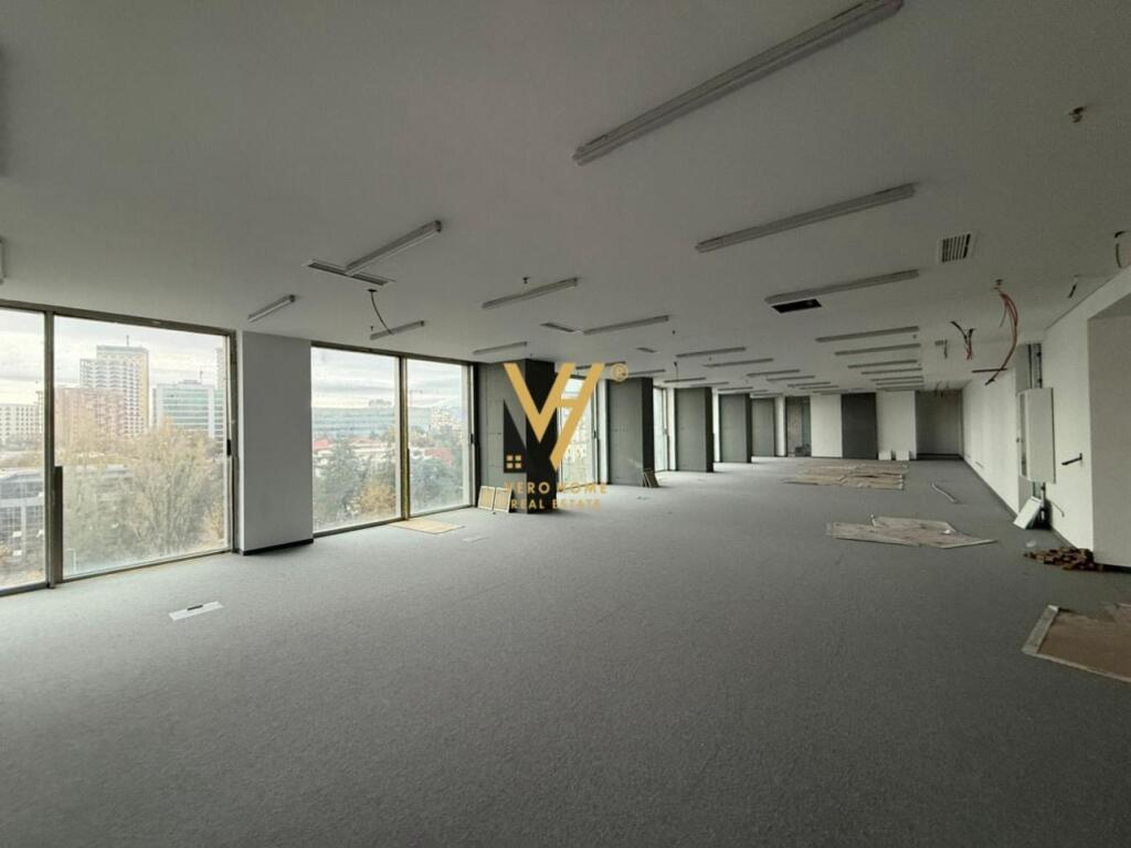 BUSINESS PREMISES 1,570 M2 FOR RENT IN DOWNTOWN 39,300 EURO