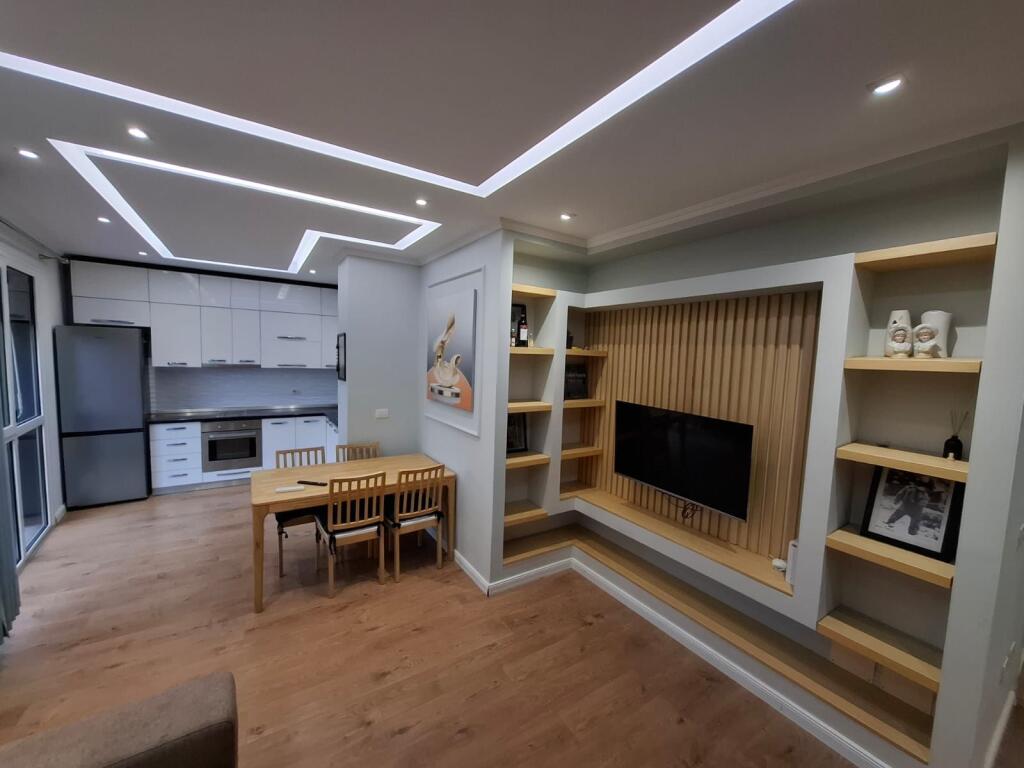 Jepet me qera apartament 1+1 Zogu Zi!