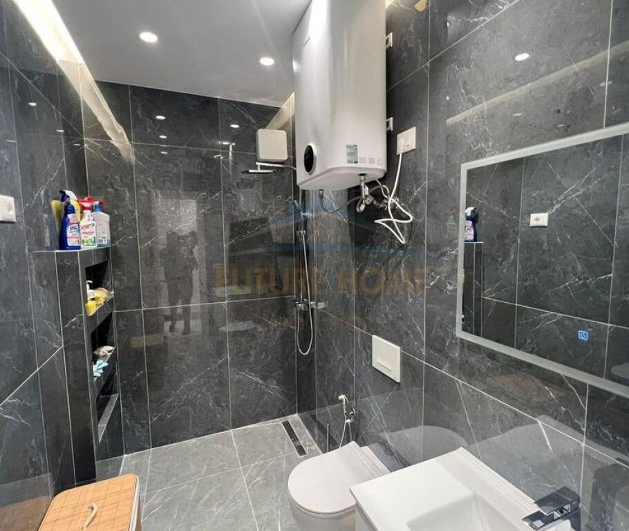 Qera, Apartament 1+1 , Zogu i Zi, Tirane.