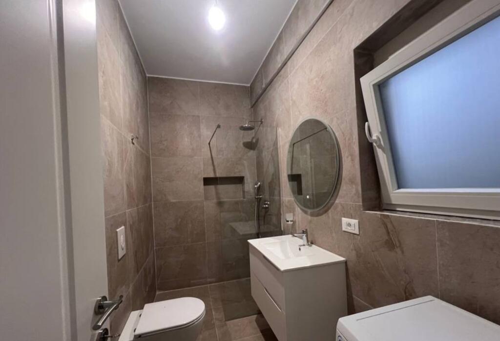 ✨ Edificio Residenziale – Piano Villa in Affitto nel Comune di Parigi