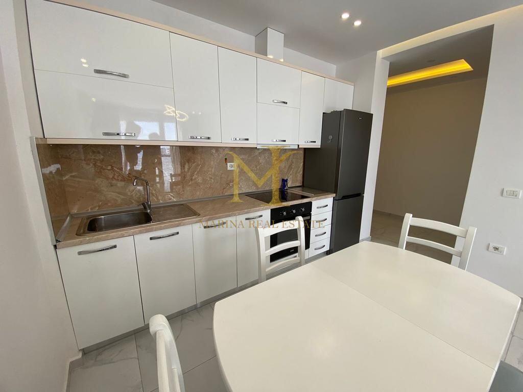 APARTAMENT 1+1 VIJA E PARE ME DETIN NE PLAZH DURRES !!