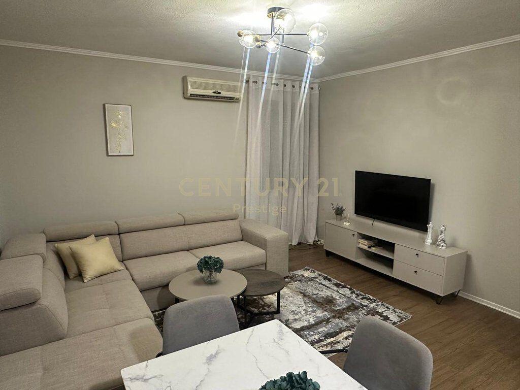 APARTAMENT 1+1 ME QIRA NE QENDER, TIRANE!
