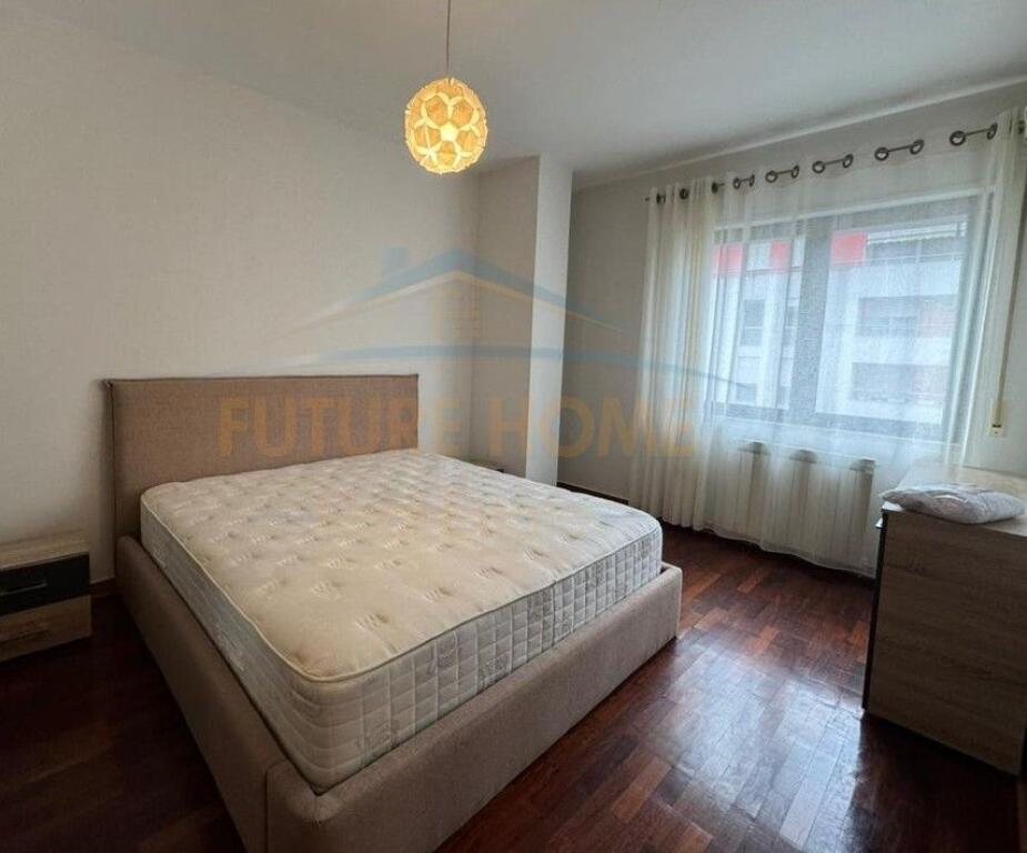 Rent, Apartment 3+1+3+ PARKING SPACE, Artificial Lake, Tirana. 
