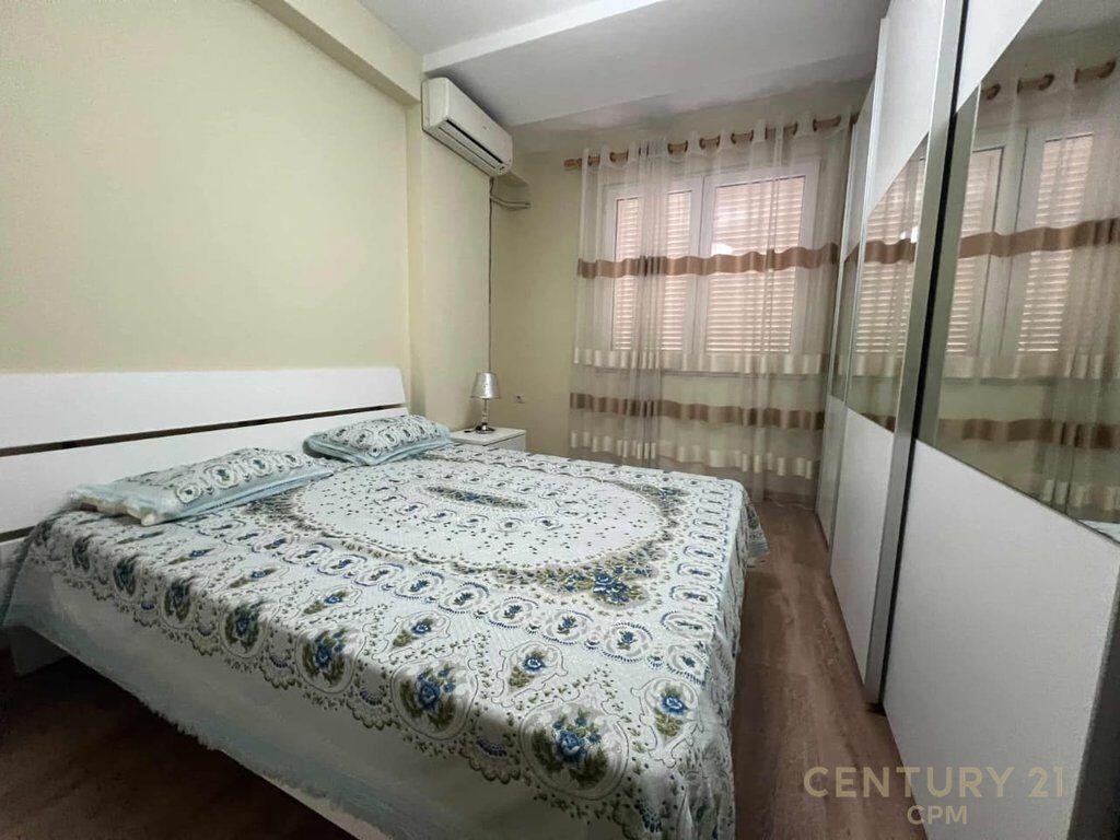 Apartament 2+1+2 me qira te Kodra e Diellit 1