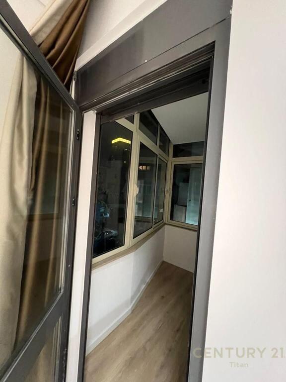 Jepen me qira 2 garsoniere ne Qender