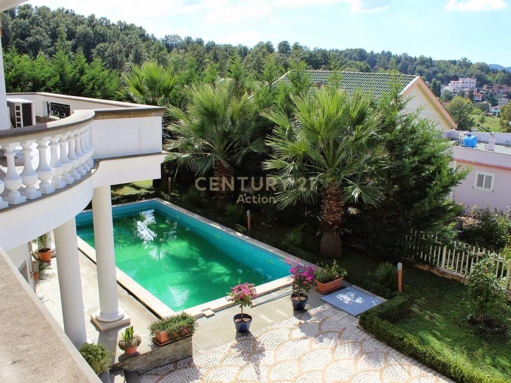 Vilë ikonike për shitje – Zona e Vilave Gjermane, Tiranë!