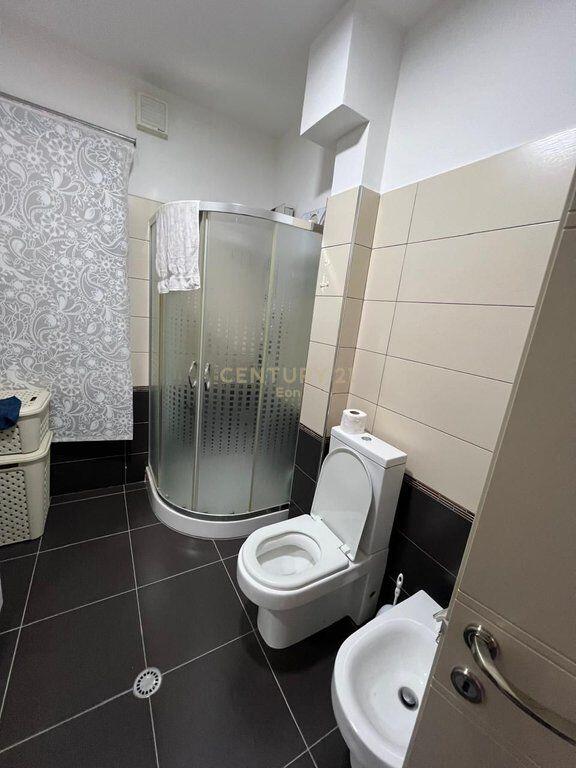 JEPET ME QERA APARTAMENT 2+1+2 MODERN TEK STADIUMI NE DURRES!