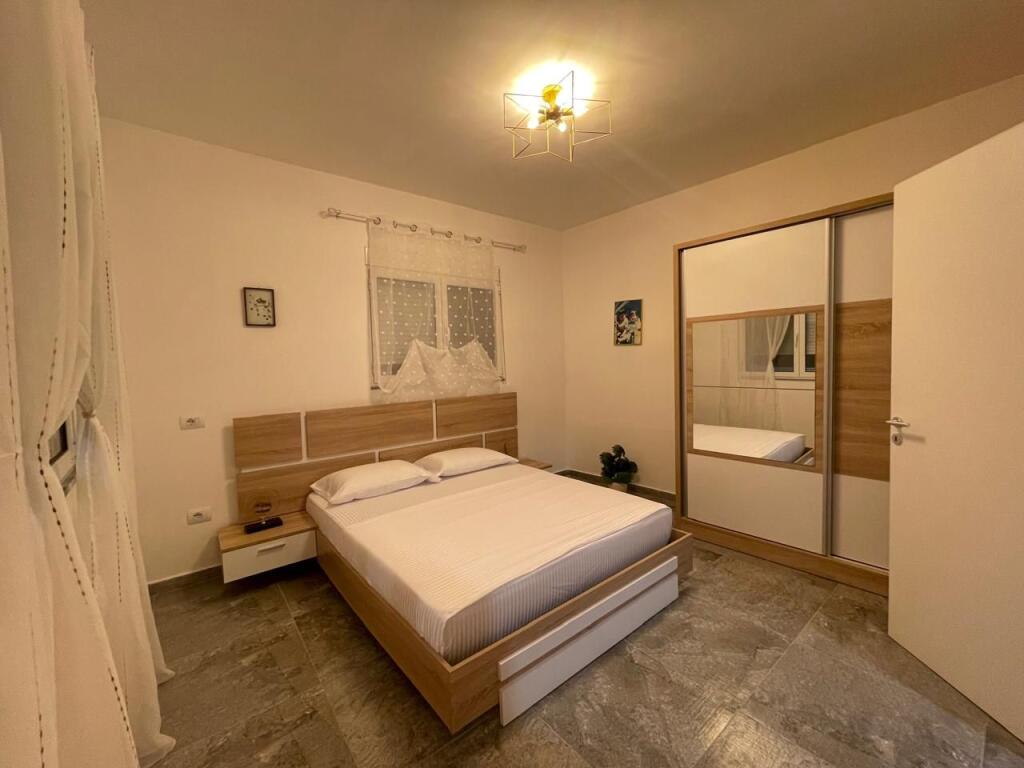 Jepet me qira shtëpi private – Lagjja e Re, Durrës