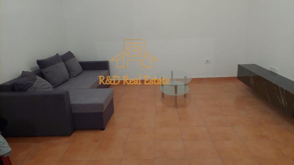 🏡 SHTËPI ME QERA – Kompleksi Fratari, Astir