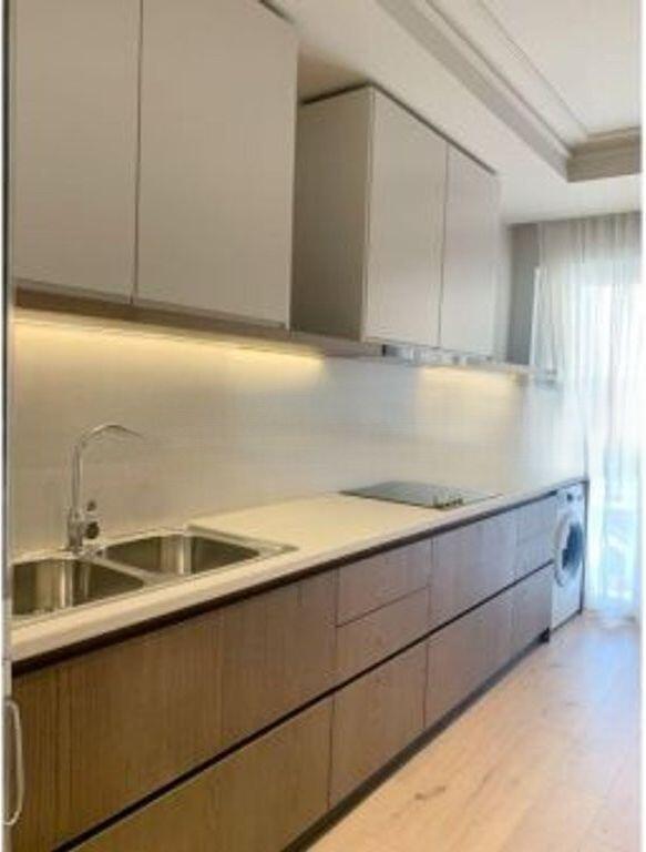 Apartament 1+1 per Qera ne Myslym Shyri 750 € /Muaj