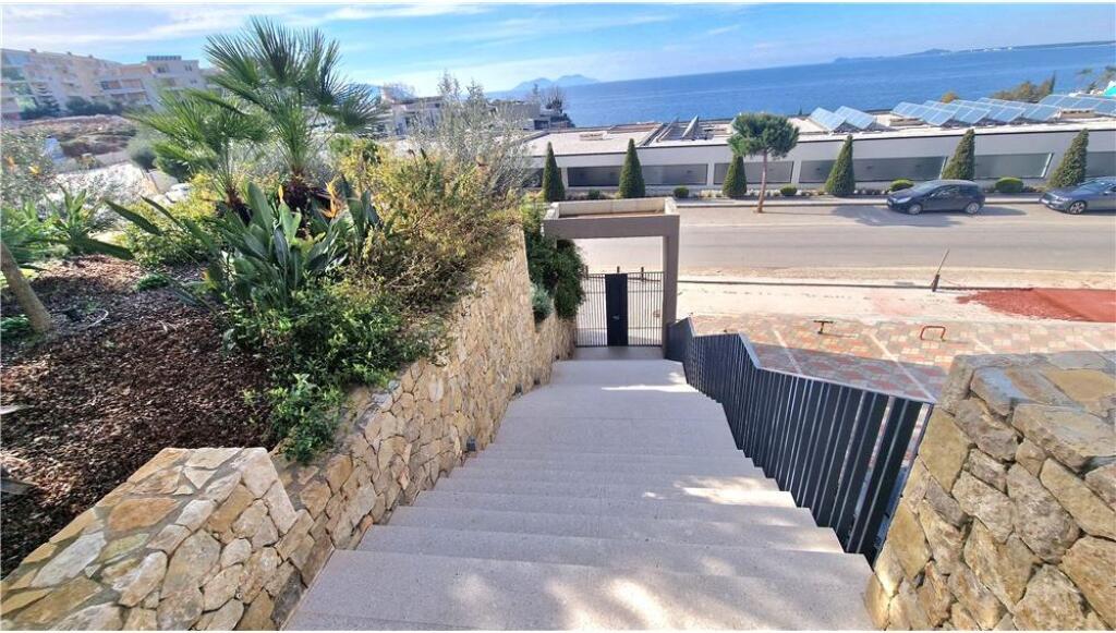 Premium Apartament 2+1+2 me pamje nga deti ne shitje mbi Marina Bay