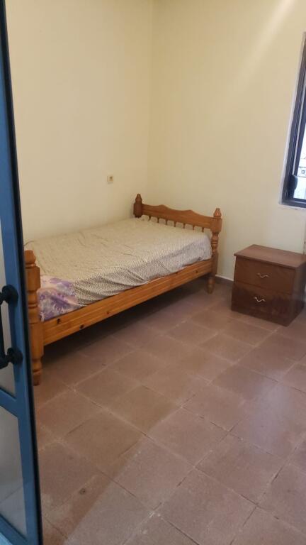 Jepet me qira 2+1 shpi private LAPRAKE 400 mije leke